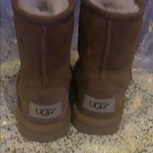 Toddler ugg boot tan size 9